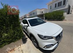 MG HS